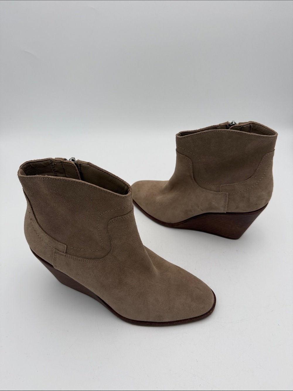 Lucky Brand Taupe Suede Ankle Wedge Boots women 9M festival casual office retro
